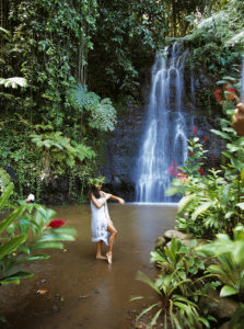 Tahiti Model Waterfall 05 (natural)